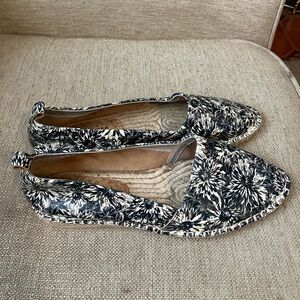 Kelsi dagger Brooklyn flower espadrilles